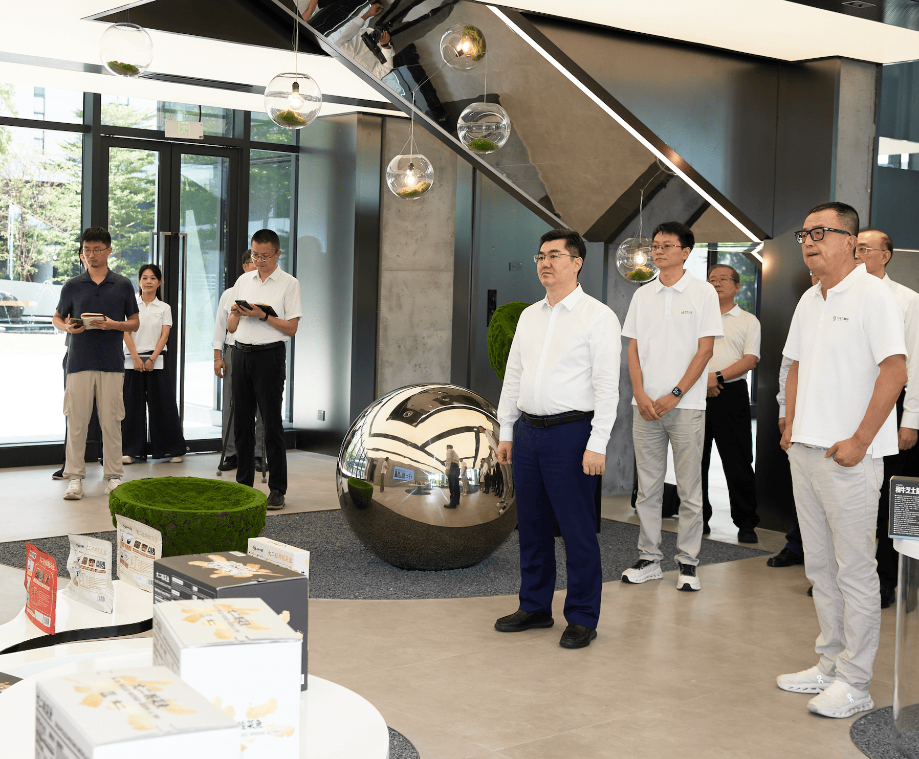 孙志洋市长调研华体会平台_华体会（中国）
集团全国供应链中心基地